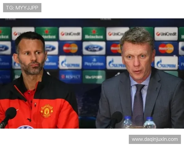 拜仁球迷欧冠赛前拉横幅强烈反对博阿滕回俱乐部实习